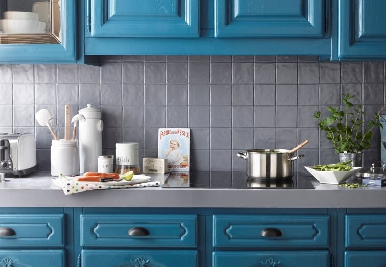 Kitchen slpashback makeover with special tile paint