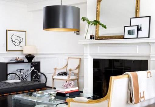 Haussmann living room with golden decoration